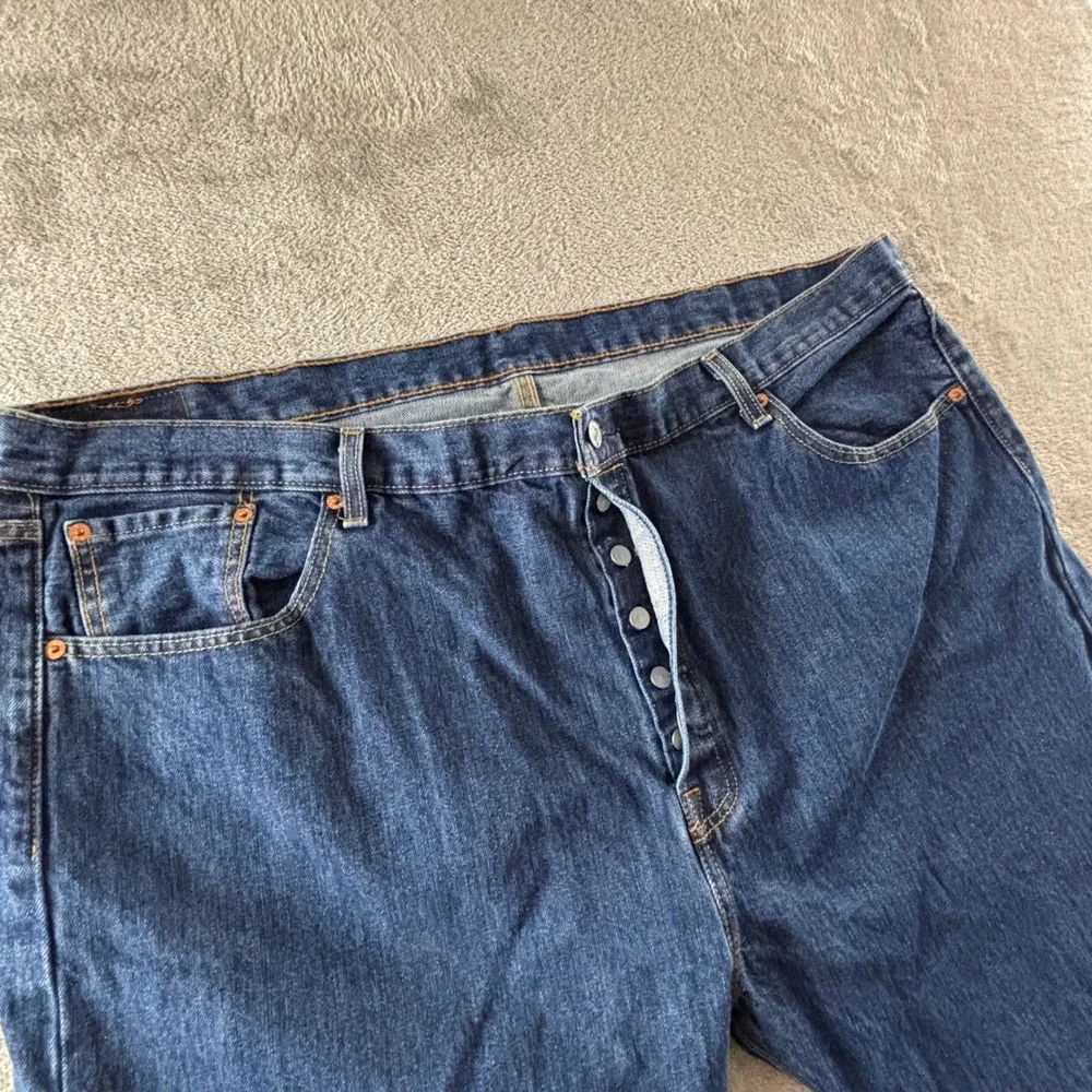 Levis 501 Original Fit Jeans Mens 46x30 Dark Wash Blue Straight Leg 11501-0194